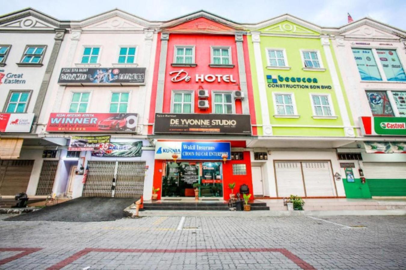 De Hotel Teluk Intan Exterior photo